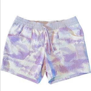 PFG WOMENS TIDAL WATER SHORTS SIZE LARGE WITH PURPLE AND WHITE ABSTRACT PATTERN